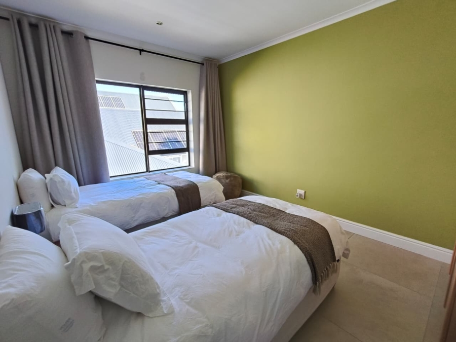 5 Bedroom Property for Sale in Marina Martinique Eastern Cape